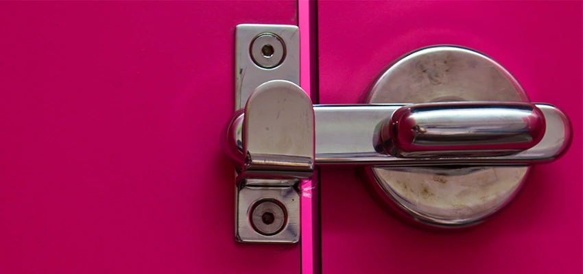 Childproof Gate Lock in Williams, California