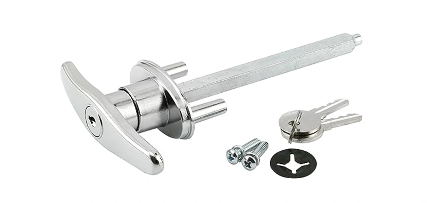 Old Style Garage Door Locks Replacements in Williams, California